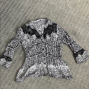 JM Collection Black and White Animal Print Top